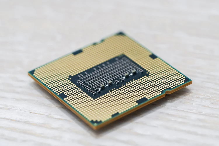 Intel Vs. AMD