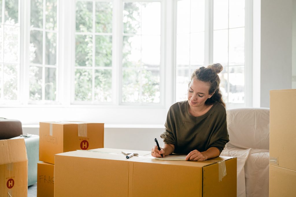 5 Tips for Making Moving into Your First Apartment Easier