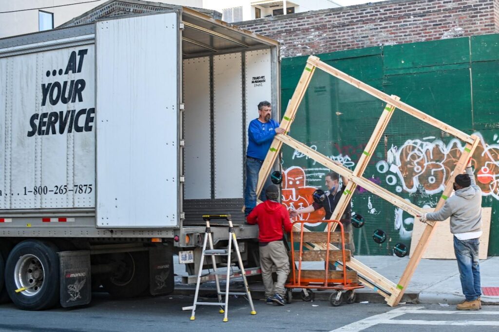 Movers Business