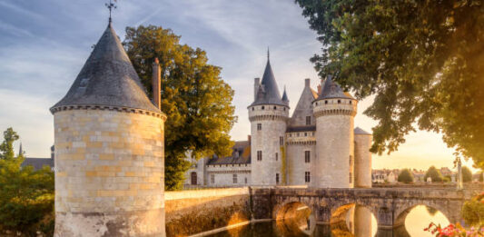French chateaus
