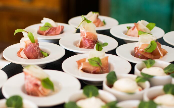 Reasons to Try a Catered Meal for Your Next Event