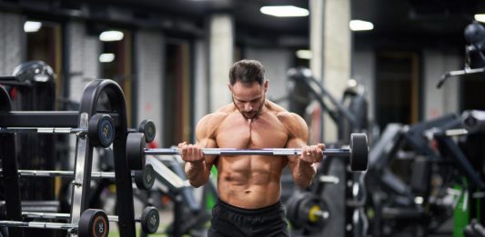 Hyrox vs CrossFit vs Traditional Gym