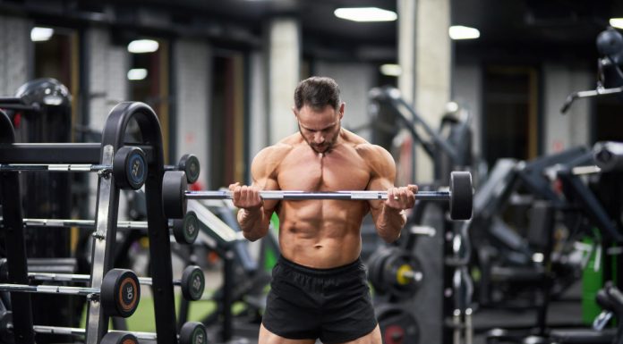 Hyrox vs CrossFit vs Traditional Gym: Choosing Your Ultimate Fitness Path in 2026 Hyrox vs CrossFit vs Traditional Gym