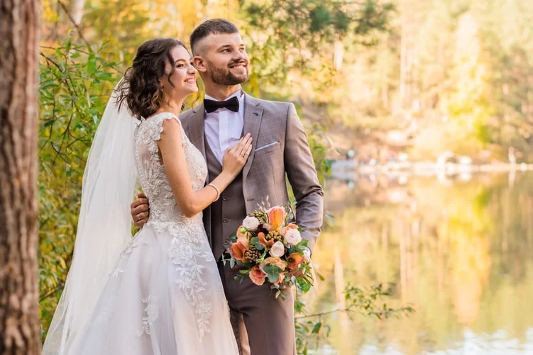  How to Choose a Best Wedding Dress and find the Right one