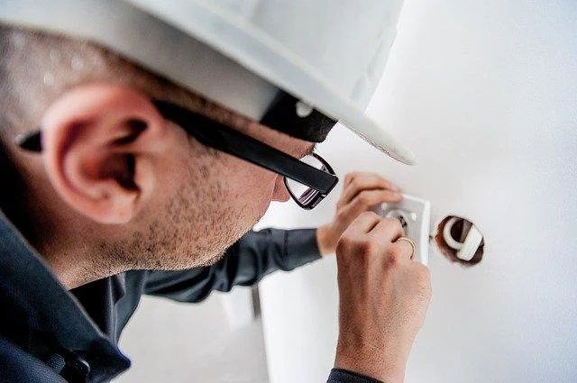  5 Tips to Avoid Electrical Shock During Electrical Work