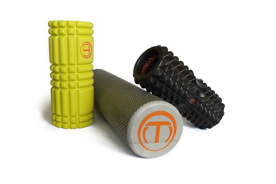  TIPS FOR SELECTING FOAM ROLLERS AND THE TOP 10 OPTIONS TO CONSIDER