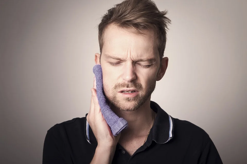  10 Best Things To Do At Home If you have Painful Tooth