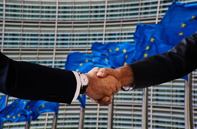  The Art of Negotiation: 4 Tips to Close Deals