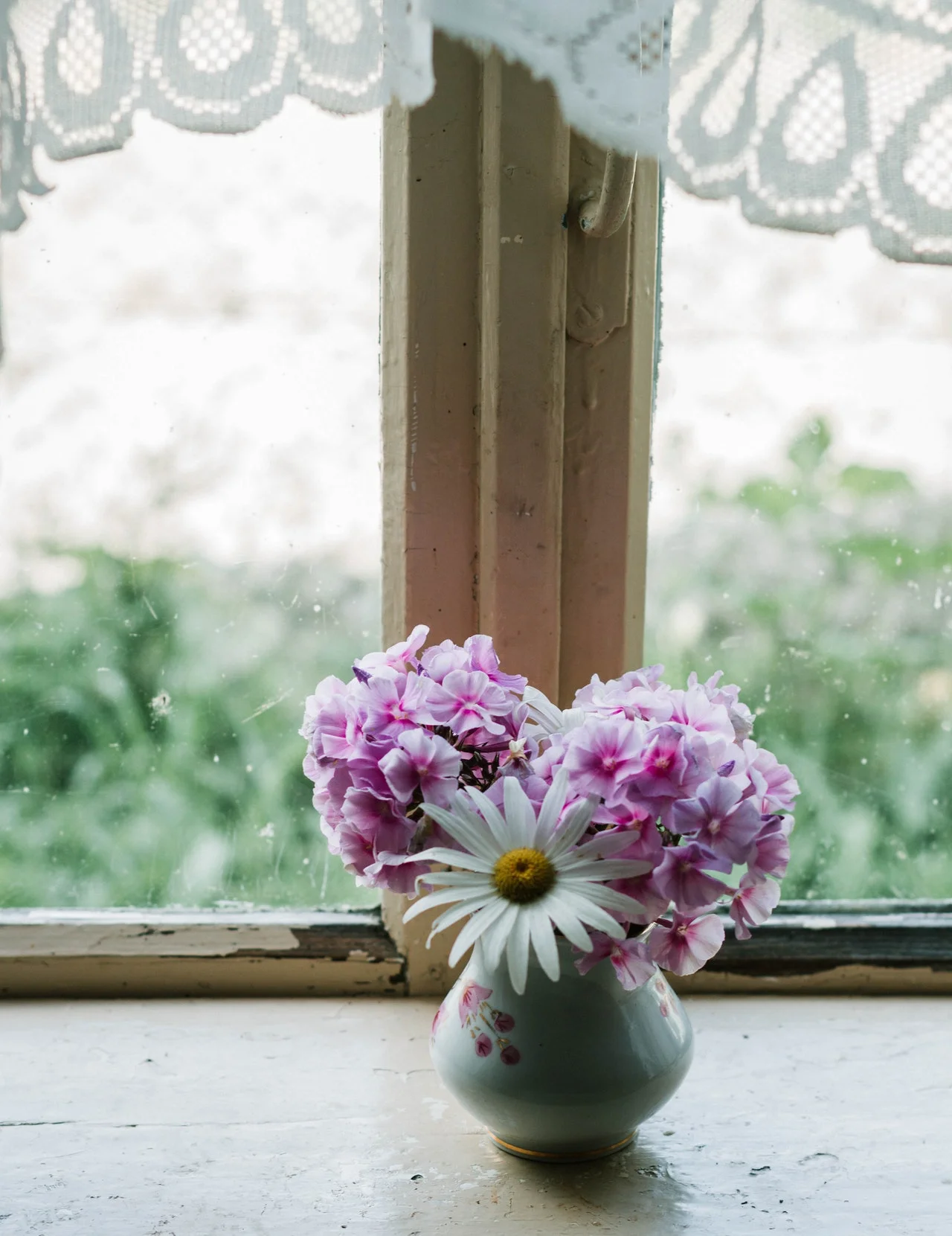  Things to Consider Before Selling Your Home
