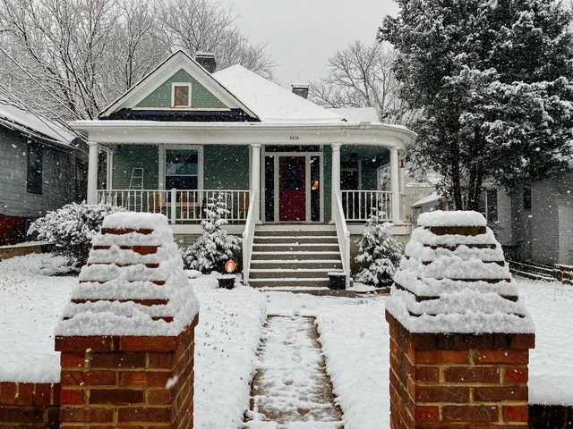  5 Ways to Keep Yourself and Your Home Warm During Winter